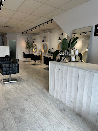 Carbone Eco Salon - Coiffure Repentigny