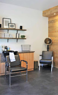 Hair Salon Look Evasion