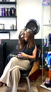 Artist Salon