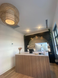 GLO LASER AND SKIN BAR