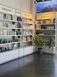 Luxevoir Hair Lounge and Spa