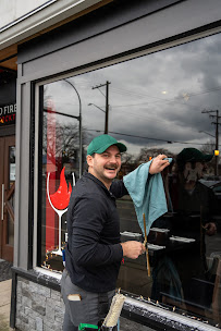 Good Guy's Window Washing