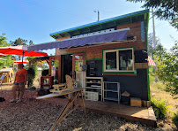 Front Row Bar & Grill