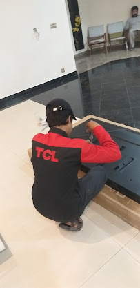 TCL Authorised Service Center Faisalabad New Malik Radio& Electronics