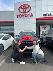 Royal Moore Auto Center
