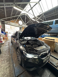 Aki's Garage Ltd