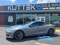 Kuttek Signs & Wraps