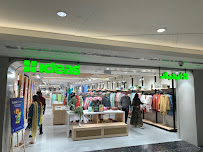 HANGER STORE