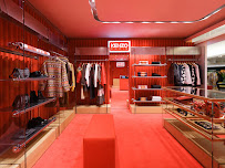Raz Boutique
