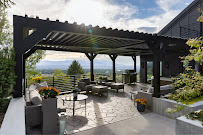 Living Home Construction