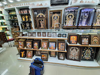 Lavanya's Pictures & Frames