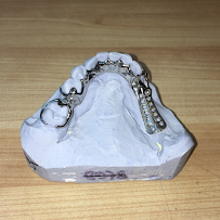 Caygeon Denture Clinic