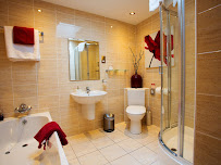 Bath House Hotel & Restaurant