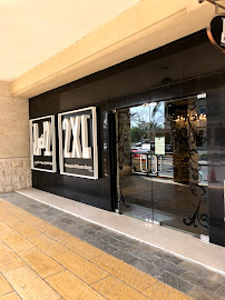 LA VIDA FURNITURE . INTERIOR