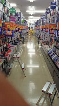BOOKOFF Shinjuku Yasukunidori Store