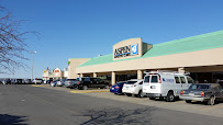 Genesis Health Clubs - Merle Hay