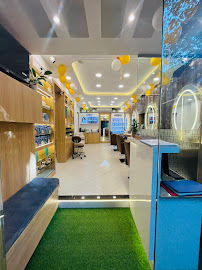 Locks & Lustre - Salon & Academy