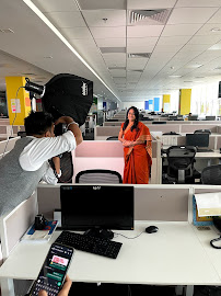 LYNN SALON