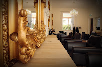 Ten Hairdressing