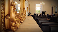 Ten Hairdressing
