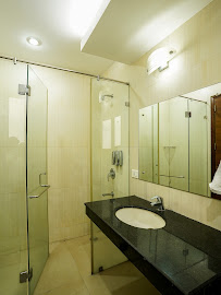 Lime Tree Hotel Sushant Lok Gurgaon at IFFCO Metro close to Leisure Valley , Sector 29
