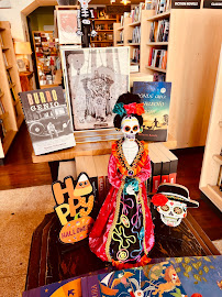 Space Cowboy Books