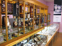 Your Signature Jeweller