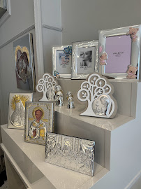 Melanie Auld Jewelry