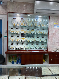 Raghu Jewellers - Gold & Silver Buyers