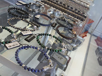 On Time Watch & Jewellery