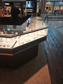 Michael Hill Maple View Jewelry Store