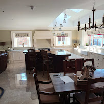 Foxwood Kitchens & Fitting ltd.