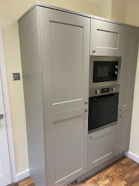 DH Services Kitchen Fitters Bristol