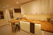 express kitchens london