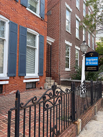 Hagelgans & Veronis, LLP