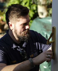 1st Call Locksmiths Guildford