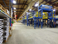 Fourgons Transit Inc, Les