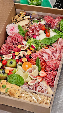 Amazing Graze | Mississauga Charcuterie Cafe & Grazing Experiences