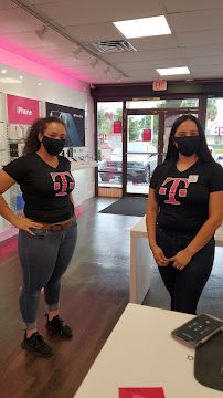 T-Mobile Authorized Retailer