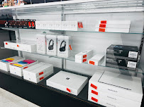 Phone Hub (Inside Deals Outlet)