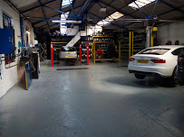 Sandy Lane Garage MOT & Service Centre