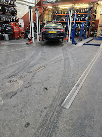 Uncle Tom's Motoring Centre