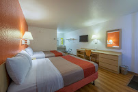 Days Inn & Suites by Wyndham Lafayette IN