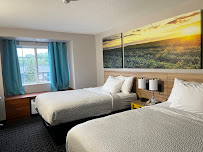 Days Inn & Suites by Wyndham Kokomo