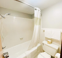 Super 8 by Wyndham Newton