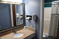 Super 8 by Wyndham Toledo