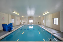 Days Inn & Suites by Wyndham Davenport East