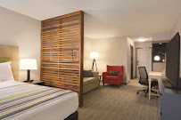 Days Inn by Wyndham Salina South
