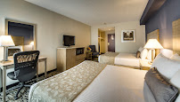 Best Western Plus Toronto Airport Hotel