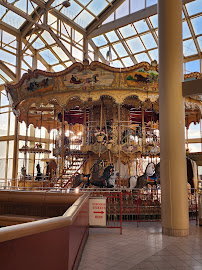 Freehold Raceway Mall
